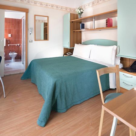 Hotel Sampaoli Беллария-Иджеа-Марина Экстерьер фото