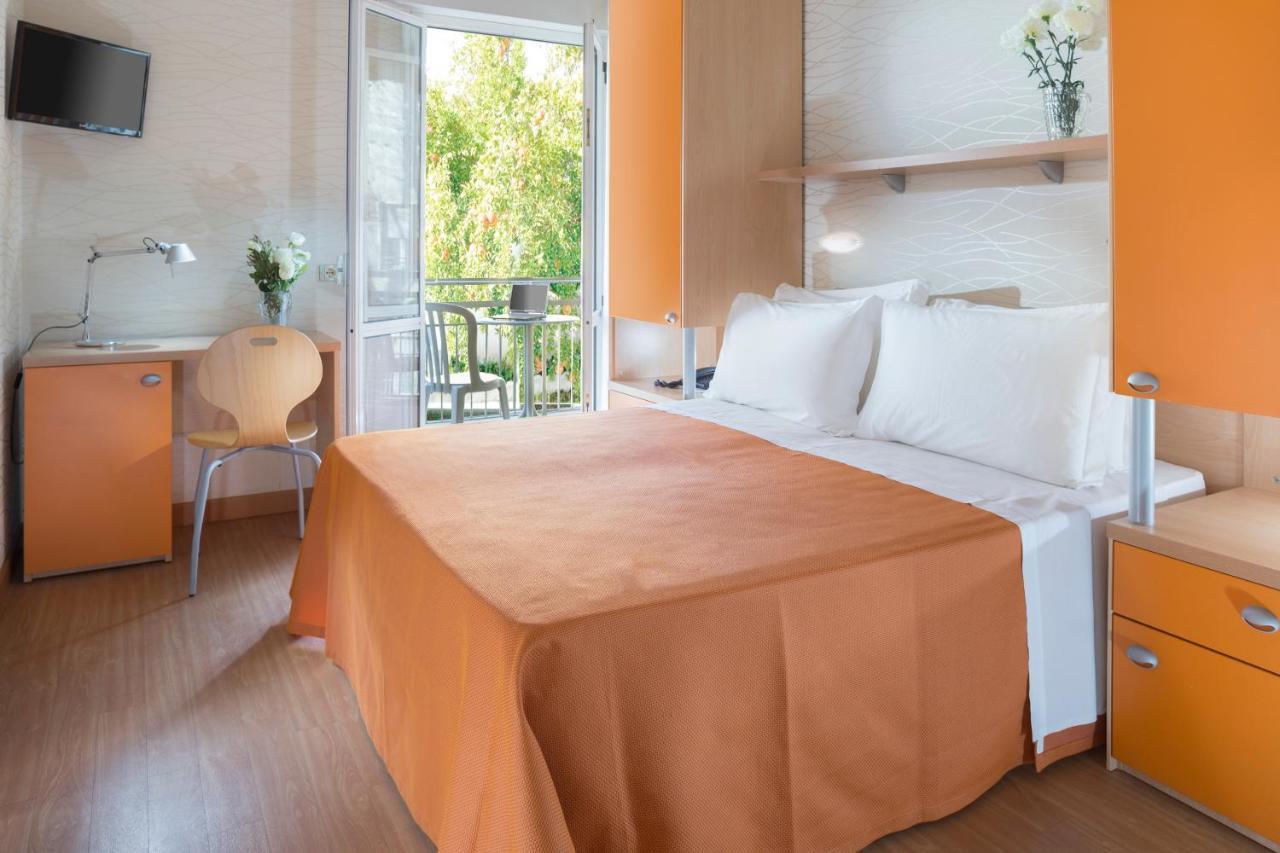 Hotel Sampaoli Беллария-Иджеа-Марина Экстерьер фото