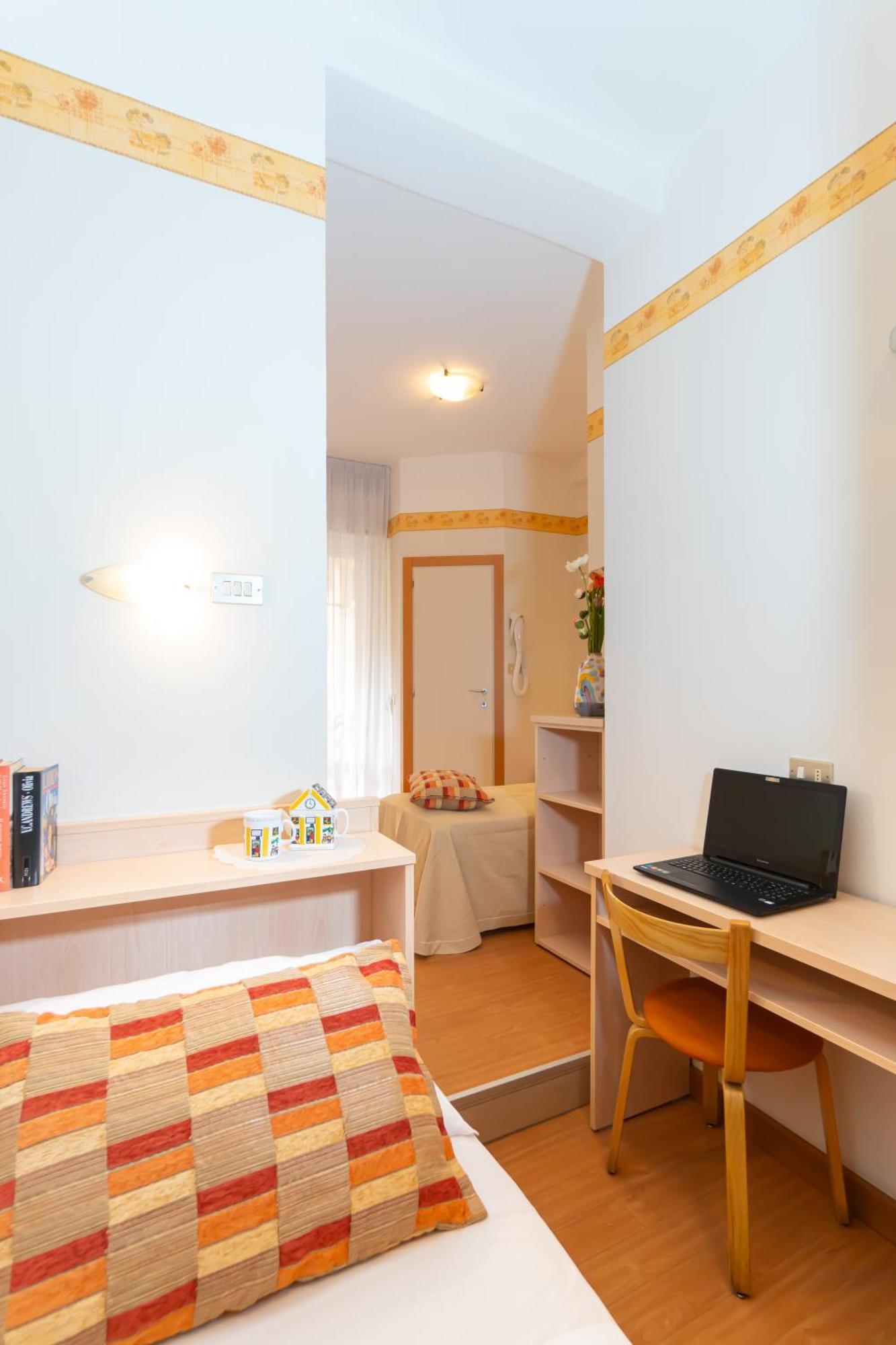 Hotel Sampaoli Беллария-Иджеа-Марина Экстерьер фото